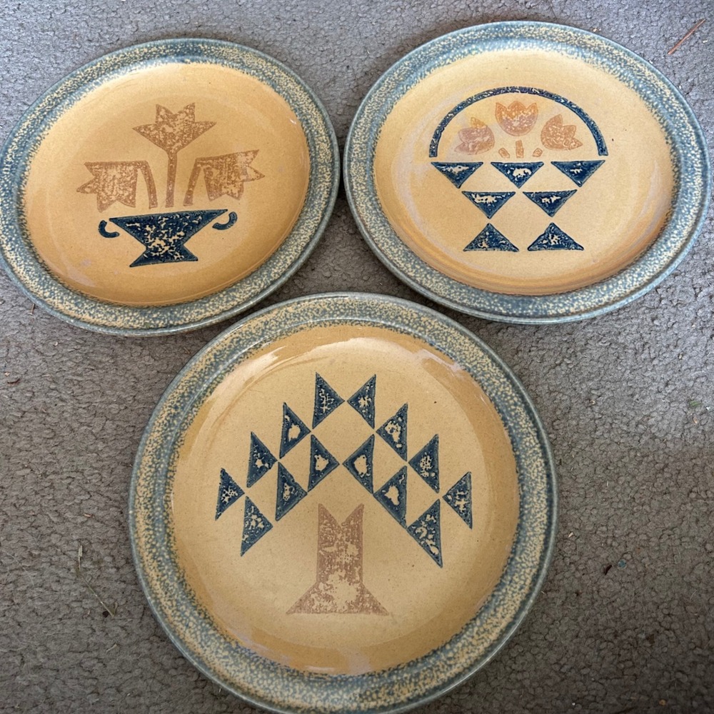 Vintage Pfaltzgraff America MAFA Dinner Plates Set of 3 Folk Art 10.25 Inch